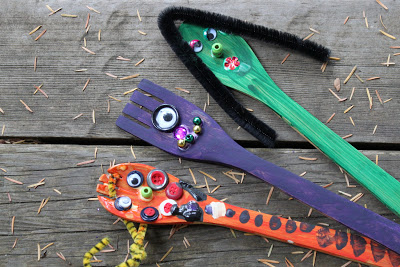 wooden-spoon-monsters-kids-craft