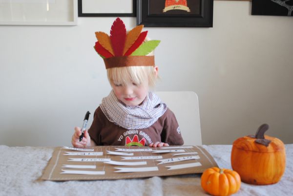 Simple DIY Thanksgiving Place Mat