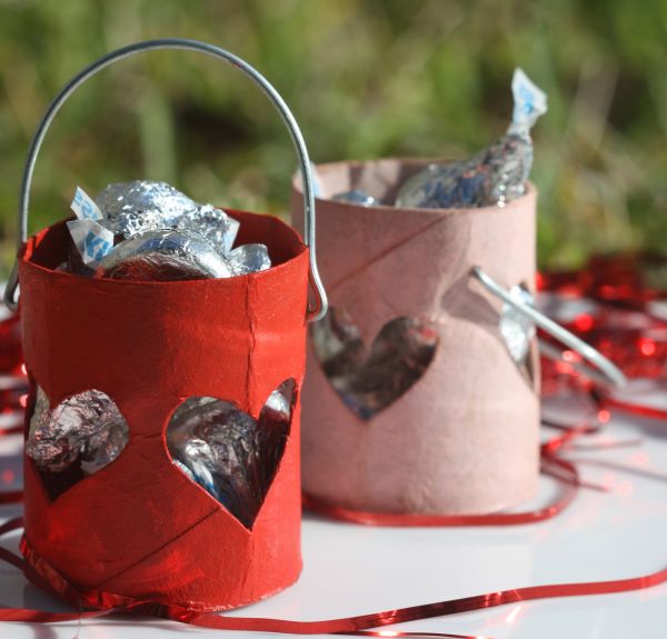 DIY Valentine Favor Buckets